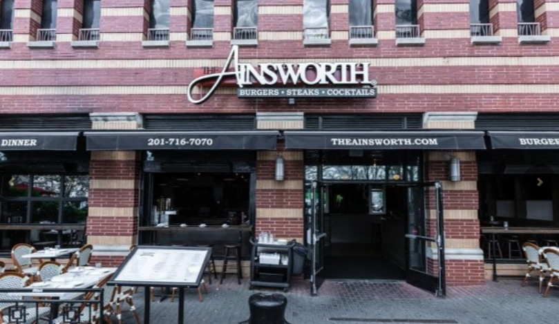 Couple singles mixer at The Ainsworth Midtown